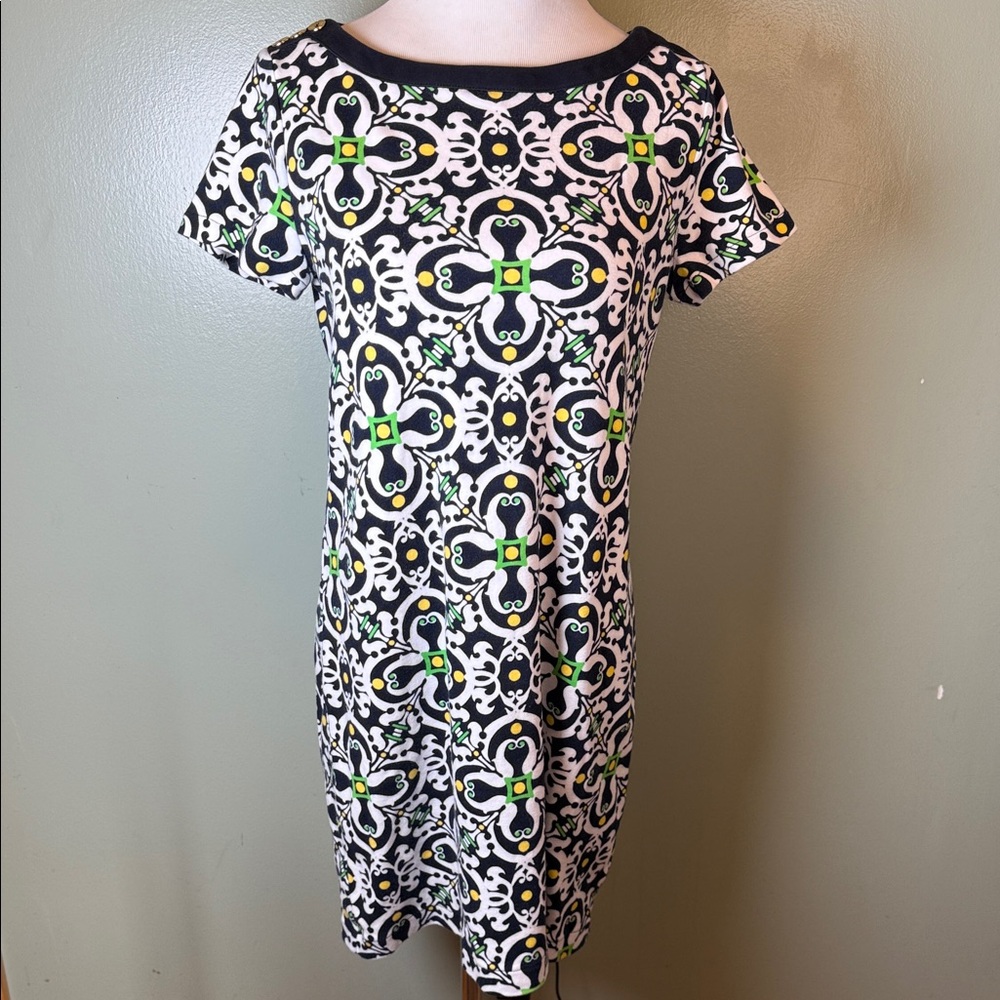 Stylish Black and White Patterned Dress